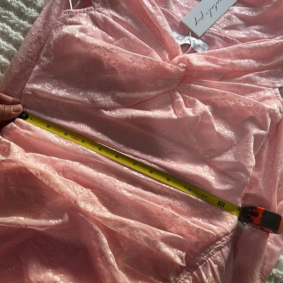 Elegpetal + pump Vada midi dress pink lace - Picture 5 of 12